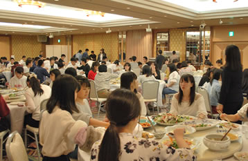 食 事 Banquet room